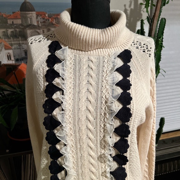 J.Crew Ruffle Front Cable Knit Turtleneck Sweater Size Small - Picture 9 of 9